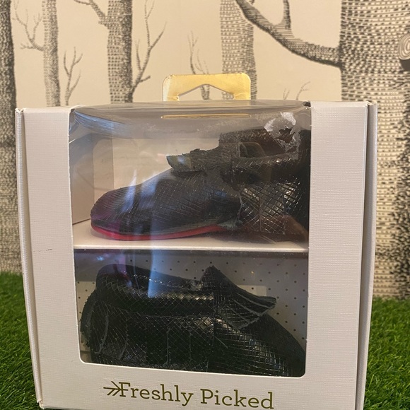 Like New Freshly Picked Lou Lou moccasins - Picture 2 of 5